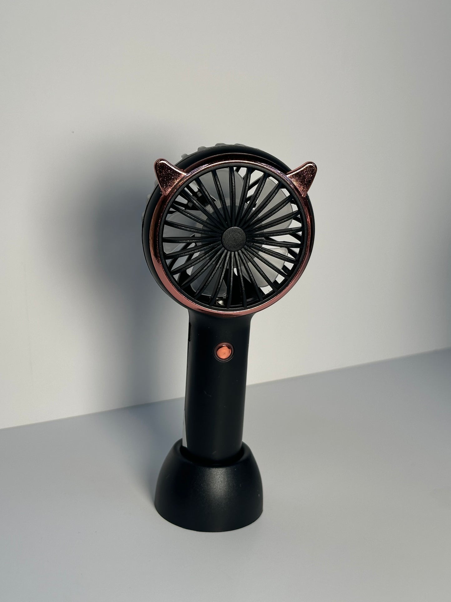 Kitty Lash Fan